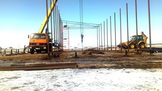 Аренда экскаватора погрузчика с ямобуром в Краснотурьинск цена от 1526 руб